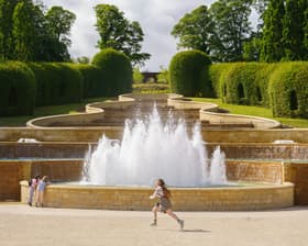 Ext 1733931203 074751 emily craig alnwickgarden com 5